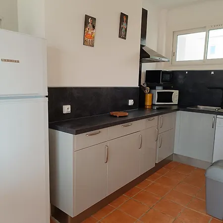 Acces Direct Pour Ce T2 Climatise Dans Avec Parking - 4scyp21 Saint-Cyprien (Pyrenees-Orientales)